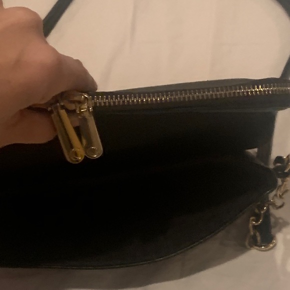 Black cross body bag - Picture 2 of 4